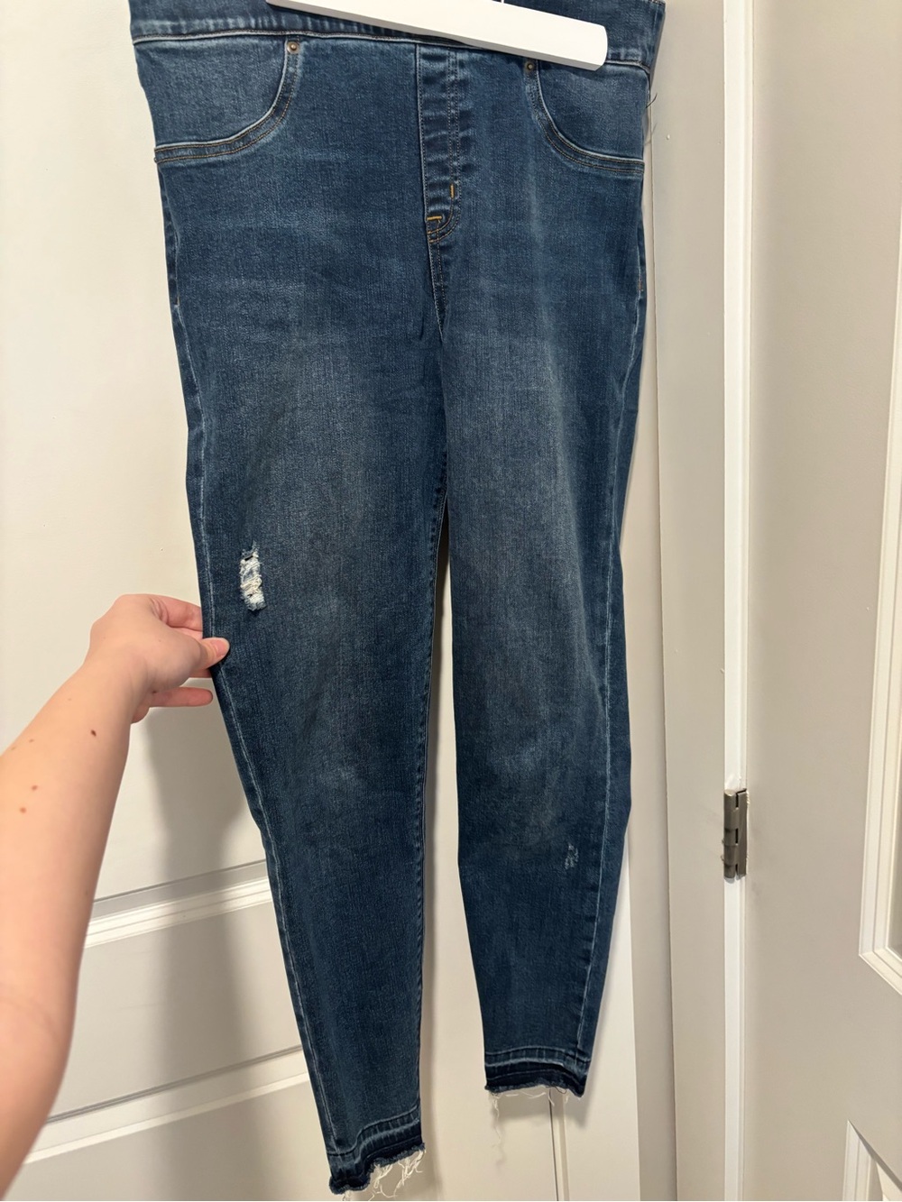 SPANX Mid-Rise Dark Blue Skinny Jeans with Subtle Distress